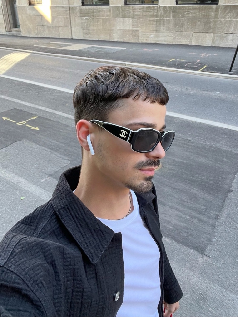 Vintage Chanel Sunglasses - Picture 5 of 5